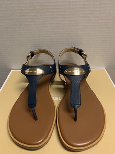 michael kors plate thong sandals navy