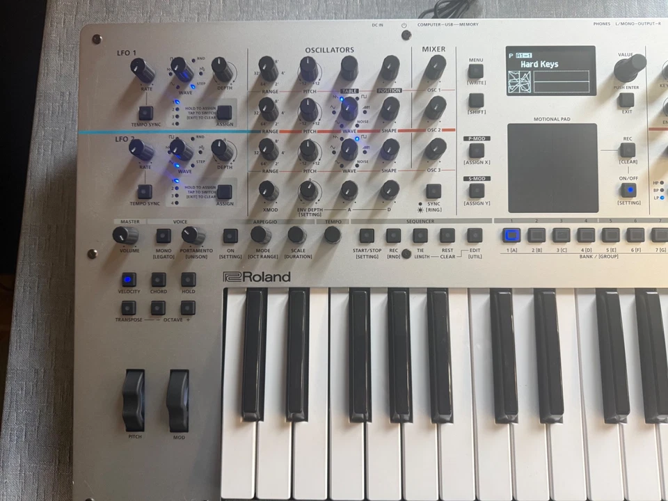 Roland GAIA 2 Synthesizer neuwertig - Bild 2 von 4