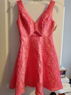 jules and cleo pink dress Anyone anywhere have this dress in a size 16? My daughter just decided to  go to prom and this was her dream dress. Will pay shipping. Thanks!