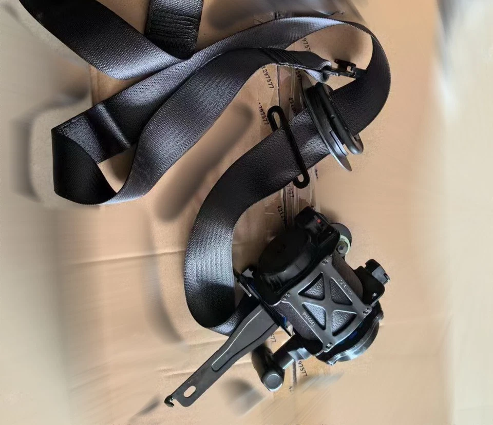 2024-25 CHEVROLET TRAX ПЕРЕДНИЙ ЛЕВЫЙ ВОДИТЕЛЬ РЕМНЯ БЕЗОПАСНОСТИ НАТЯЖИТЕЛЬ НАБОР НОВЫЙ OEM GM - Изображение 4 из 4