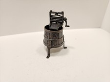 Vintage Die-Cast Minature Replica Wash Tub & Rollers Pencil Sharpener 
