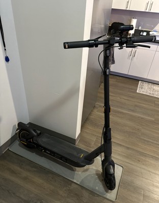 Segway Ninebot Max G2 Electric Kick Scooter Foldable - Black