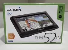 Garmin nuvi 52LM GPS Navigation 5" Touchscreen Bundle Mount Charger Lifetim Maps