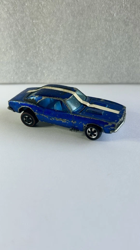 Vintage 1967 Hot Wheels Redline Custom Camaro Blue With Black Top HK Orig. Owner - Image 3 of 4