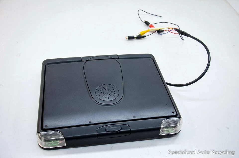 XO VISION OVERHEAD TV SCREEN MONITOR MODEL GX1042 SCREEN ONLY TESTED - Image 2 of 4