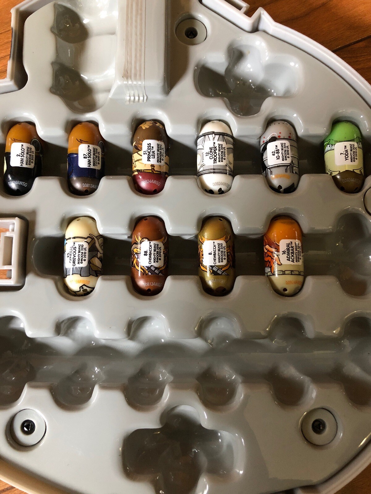 Lot Of 10 Star Wars Mighty Beanz Millennium 1 Plus Case Online Shop Series Lot Of 10 Star Wars Mighty Beanz Millennium 1 Plus Case Online Shop Series