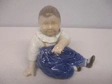ROYAL COPENHAGEN 1517 BABY BOY SITTING FIGURINE ~ 3 3/4" SIGNED VH