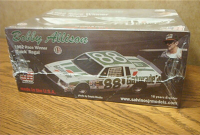Salvino JR Models Bobby Allison 1982 Gatorade Monte Carlo – 1/24 Scale NASCAR Model Kit
