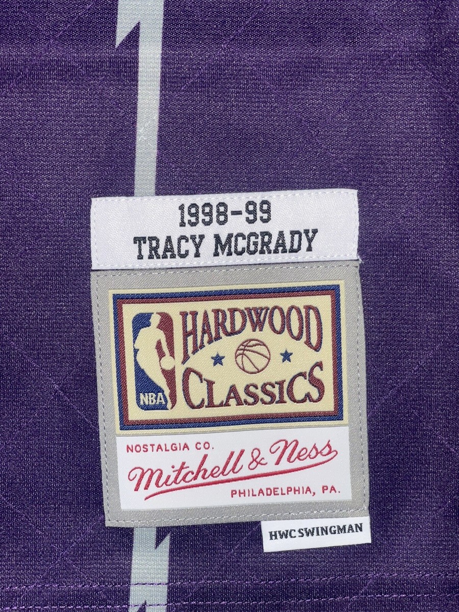 Toronto Raptors Tracy McGrady Hardwood Classics Name & Number T-Shirt by  Mitchell & Ness - Youth