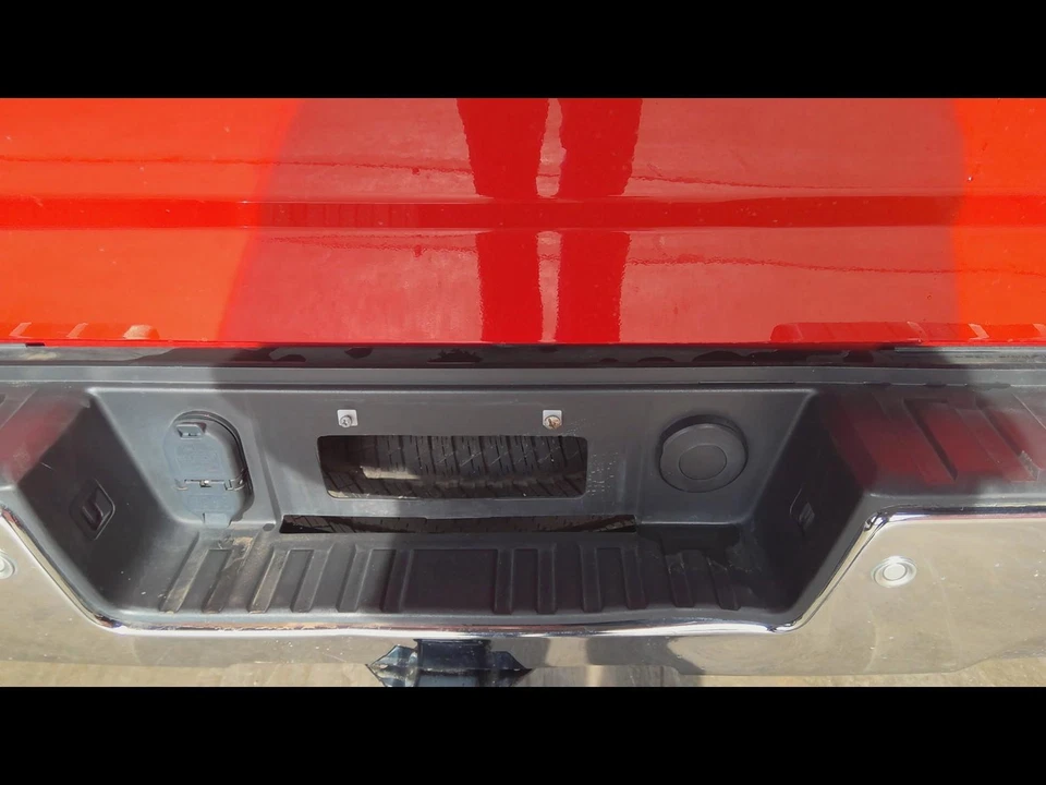 Used Rear Bumper Assembly Rear fits: 2018 Gmc Sierra 1500 pickup step bumper chr Foto 2 de 4