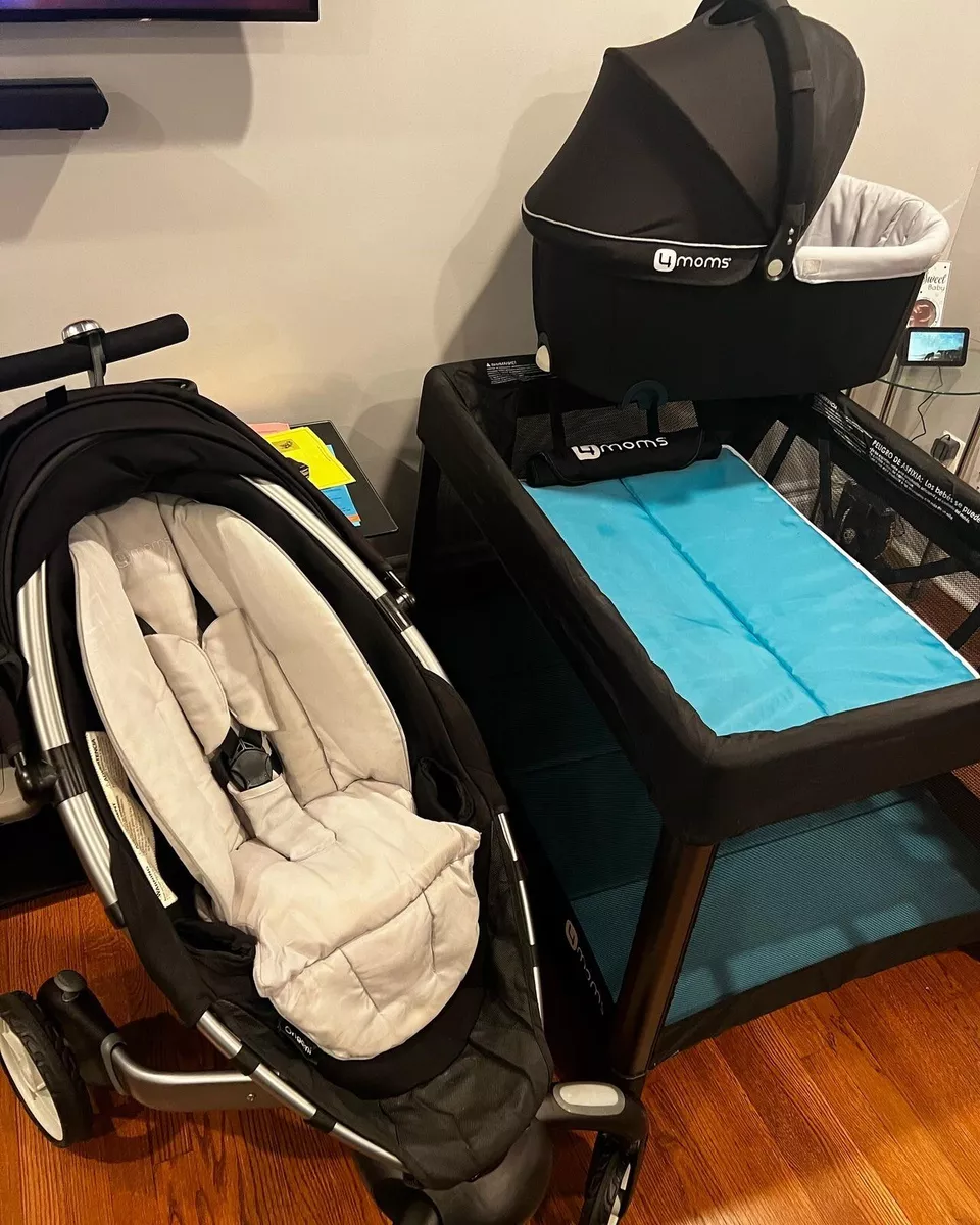 4moms Stroller And bassinet And Assessors