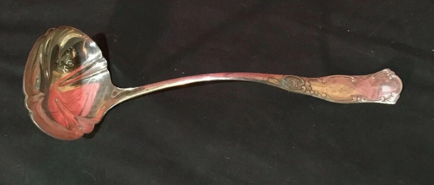 VINTAGE ANTIQUE PAIRPOINT SILVERPLATE PUNCH LADLE