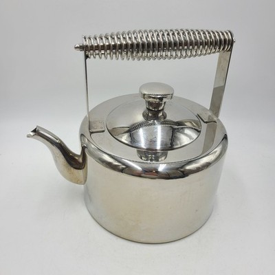 Well Equipped Kitchen Teapot Stainless Steel Kettle 18/10 Silver Induction Retro