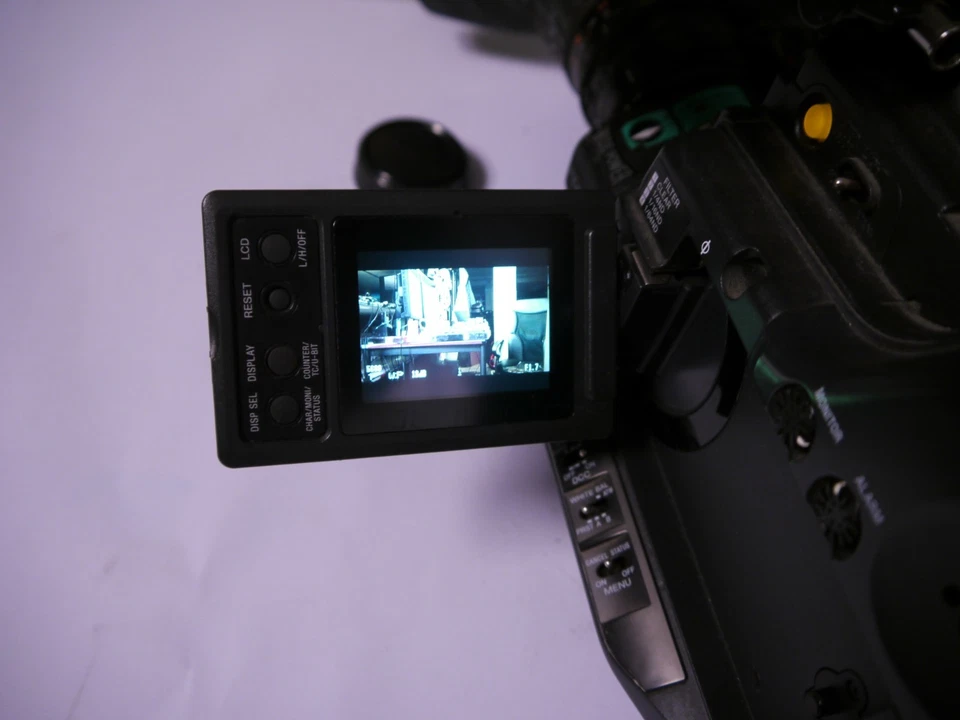 Sony DSR-450WSP DVCAM Camcorder keine Optik jh - Bild 3 von 4