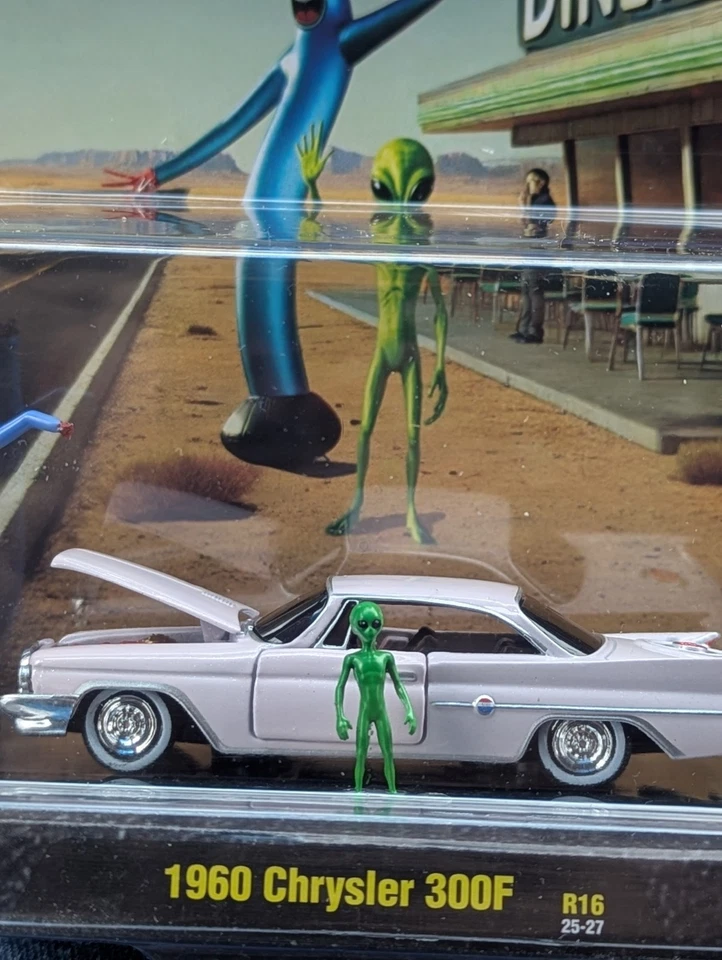 M2 machines 1960 chrysler 300f Roswell Diner GoodEats Brand New Sealed Box Ship - Image 2 of 4