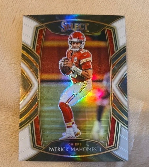 2020 Select Patrick Mahomes Club Level White Prizm /35 Chiefs