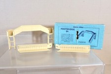 HORNBY DUBLO D1 OO GAUGE RAILWAY STATION PLATFORM FOOTBRIDGE ol