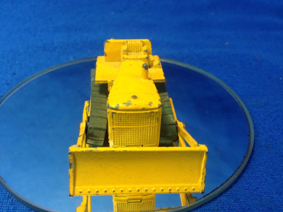 Matchbox Series Caterpillar Bulldozer 18 By Lesney Die Cast - Immagine 3 di 3