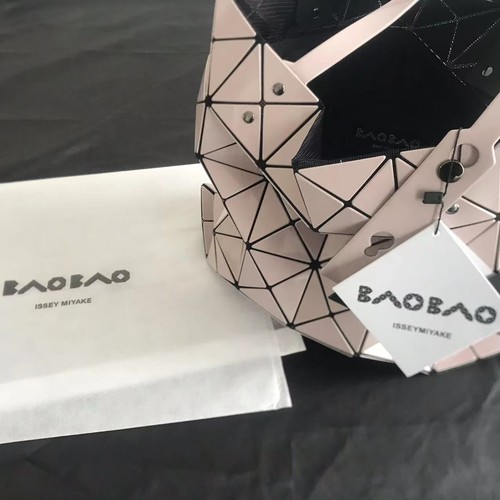 BAO BAO ISSEY MIYAKE Prism Shoulder Tote Bag PVC Beige NEUsp - Bild 8 von 8