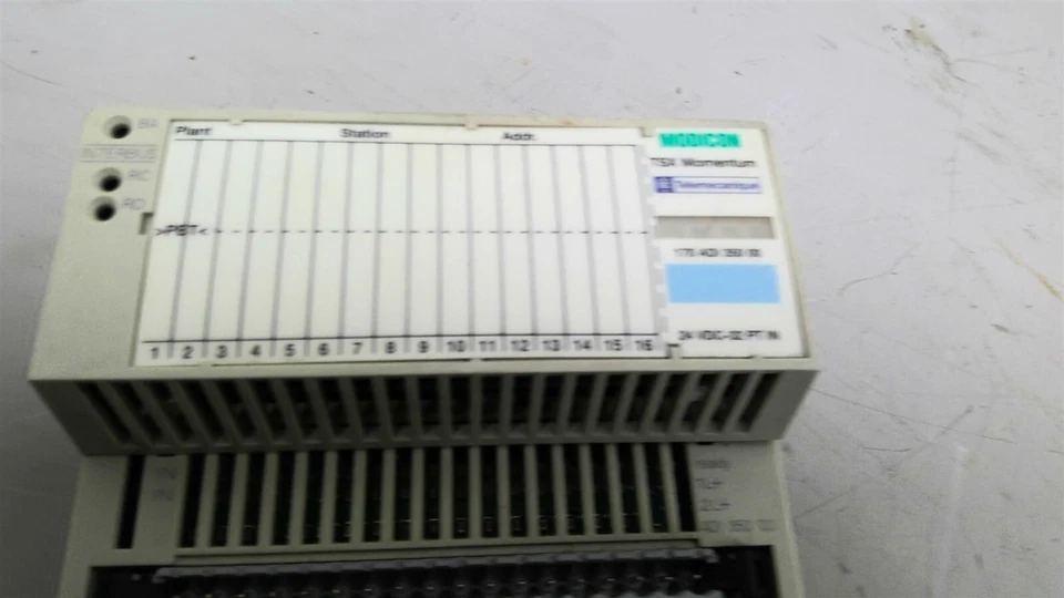 Telemecanique 170 ADI 350 00 Momentum I/O Base - Image 2 of 4