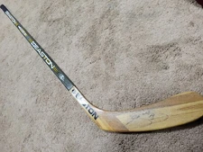 JOE SAKIC 97'98 Signed Colorado Avalanche NHL Game Used Hockey Stick COA