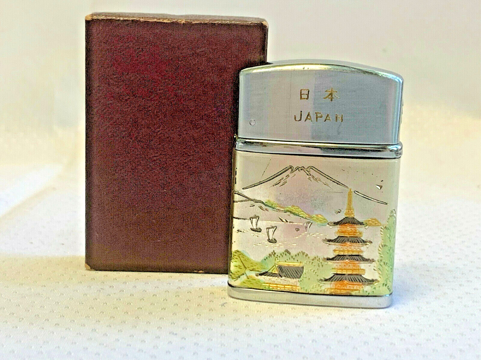 Super Quality Japan Etched Pagoda Mountains Boat Scene