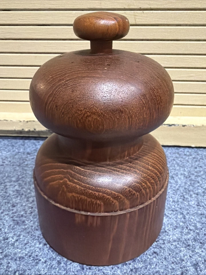 VTG Dansk Denmark 5" Tall Teak Wood Salt Shaker and Pepper Mill Grinder MCM VGC! - Image 4 of 4