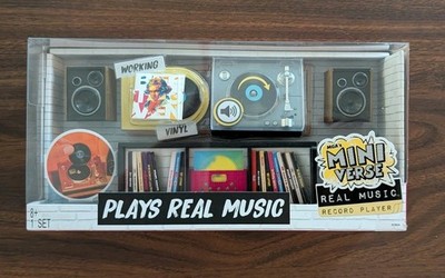 MGA Miniverse Real Music Record Player New In Hand - Fast Shipping 