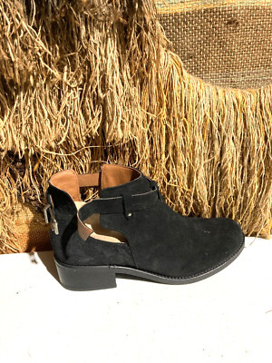 Tara M Keegan Ankle Boots Suede Black Size US 8.5, Euro 39 Style #7634