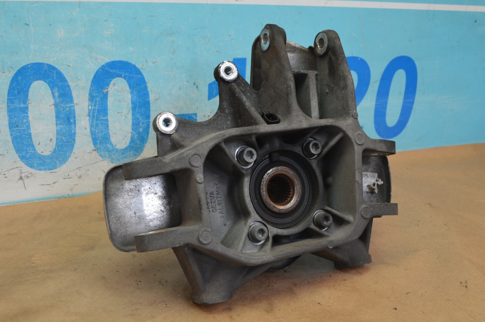 2009 ASTON MARTIN VANTAGE V8 REAR RIGHT PASSENGER SPINDLE KNUCKLE HUB BEARING