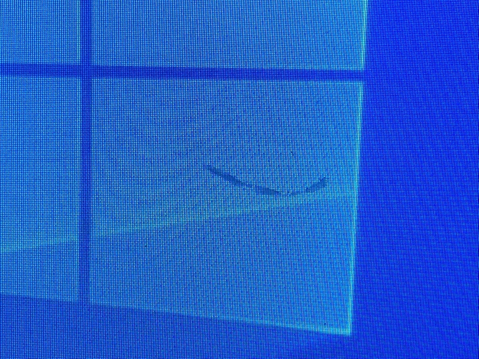 Dell 19" Inch LCD Monitor P1914Sc No Stand With Scratch In Screen TESTED - Image 2 of 4