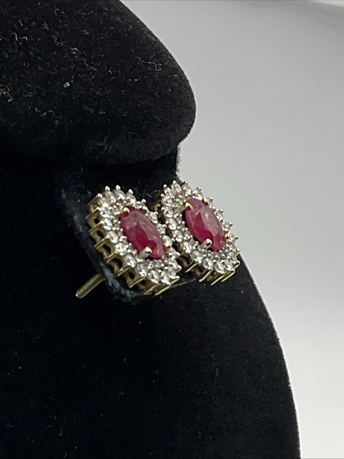 VINTAGE HANDMADE Solid 18K Yellow Gold Ruby & Dia… - image 9