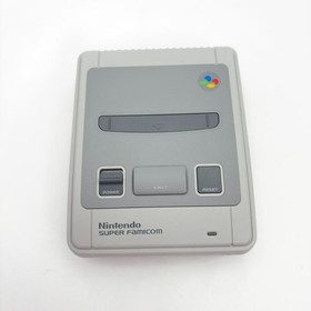 Nintendo Super Famicom Classic Mini Console Complete with Box Excelent condition