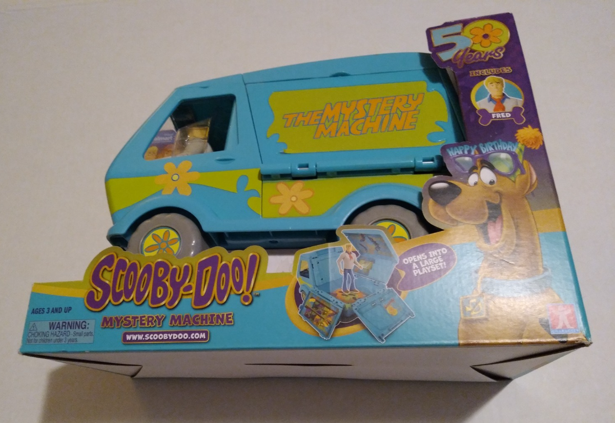 Scooby-Doo Mystery Machine Van Playset w/Fred 5