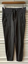 ATHLETA Pants Women’s 2 Army Green Joggers Hiking Casual Athleisure
