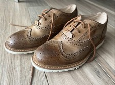 Kenneth Cole Lace Up Wing Brogue Leather    SIZE: KIDS 3. Cognac / Brown