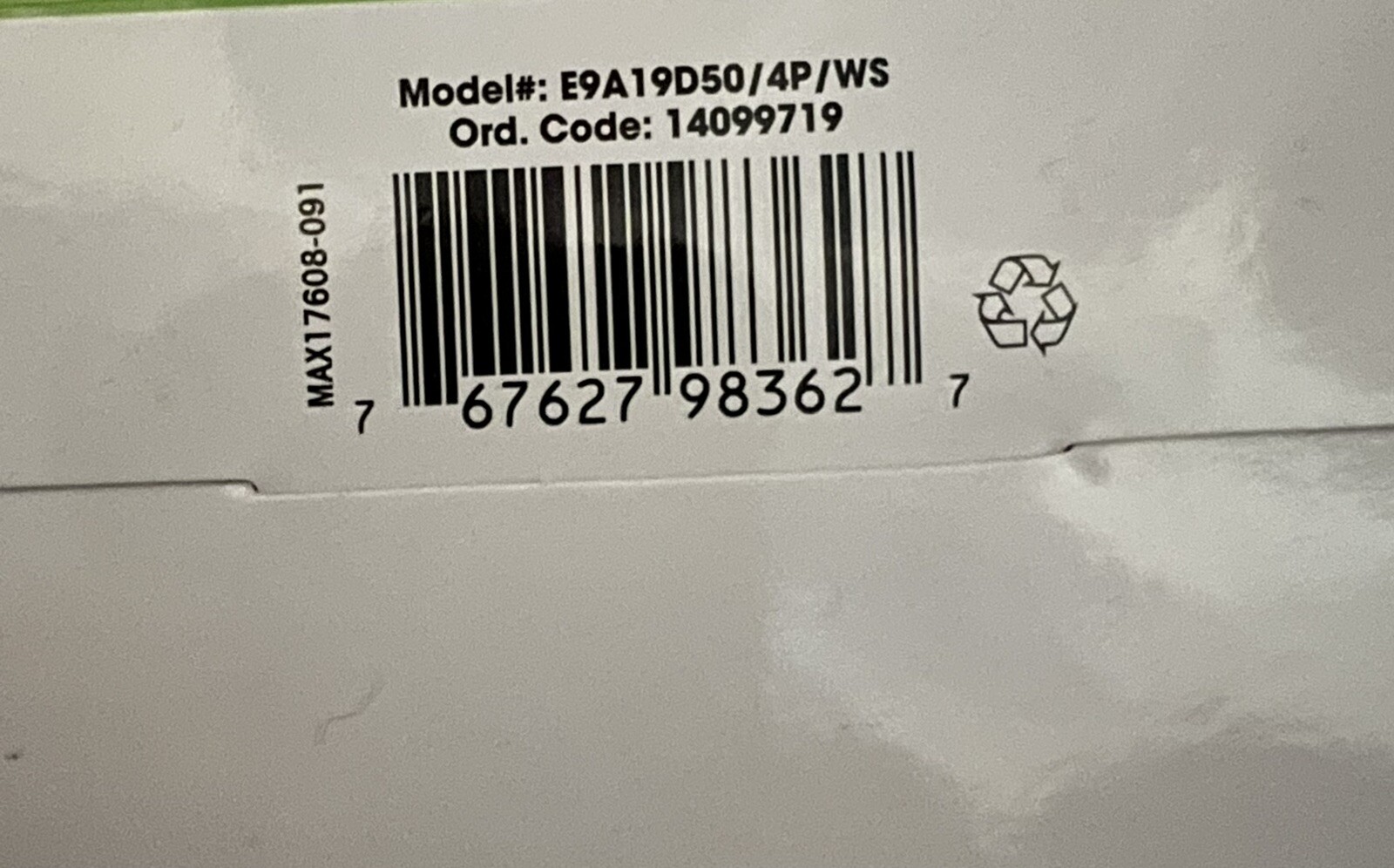 4 pack New 60 Watt Equivalent  A19 LED Light Bulb Dimmable Daylight 5000k!!!!