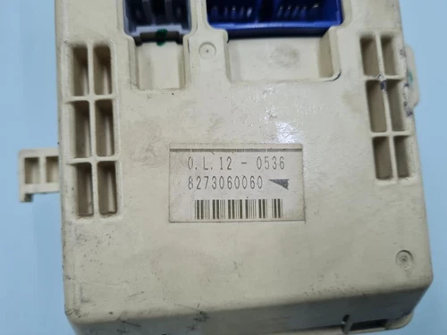 8273060060 Caja Reles/Fusibles para TOYOTA LAND CRUISER (J9) 2001 120743 - Imagen 5 de 9