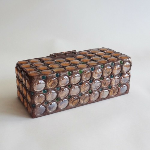 Stained glass jewelry box by 1178designs -medieval style - light peach jewels - Picture 8 of 10