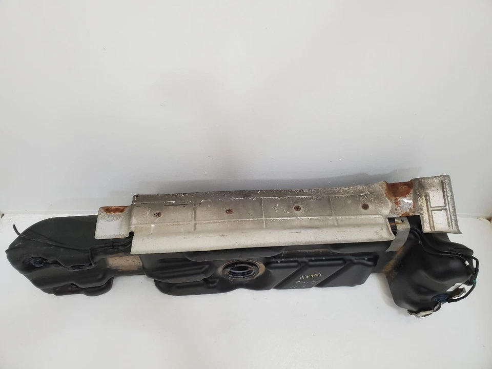 2000-2001 CHEVROLET SUBURBAN 1500 Fuel Tank 32.5 Gallon 15759645 - Image 2 of 4