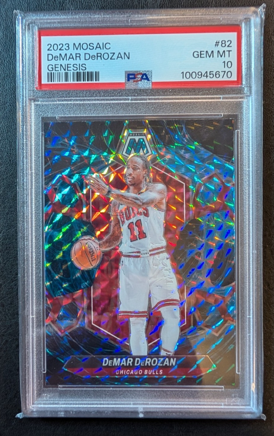 2023-24 Panini Mosaic #82 DeMar DeRozan Genesis Prizm PSA 10 GEM MT Bulls
