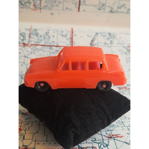 Vintage Toy Car Ford Anglia Matchbox Plastic Made in Hong Kong - Picture 8 of 8