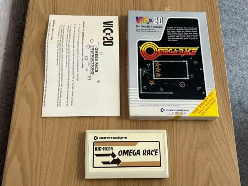 VIC-20 Omega Race Commodore Cartridge - Boxed & Working -👽👾Retro Gift Idea👾👽