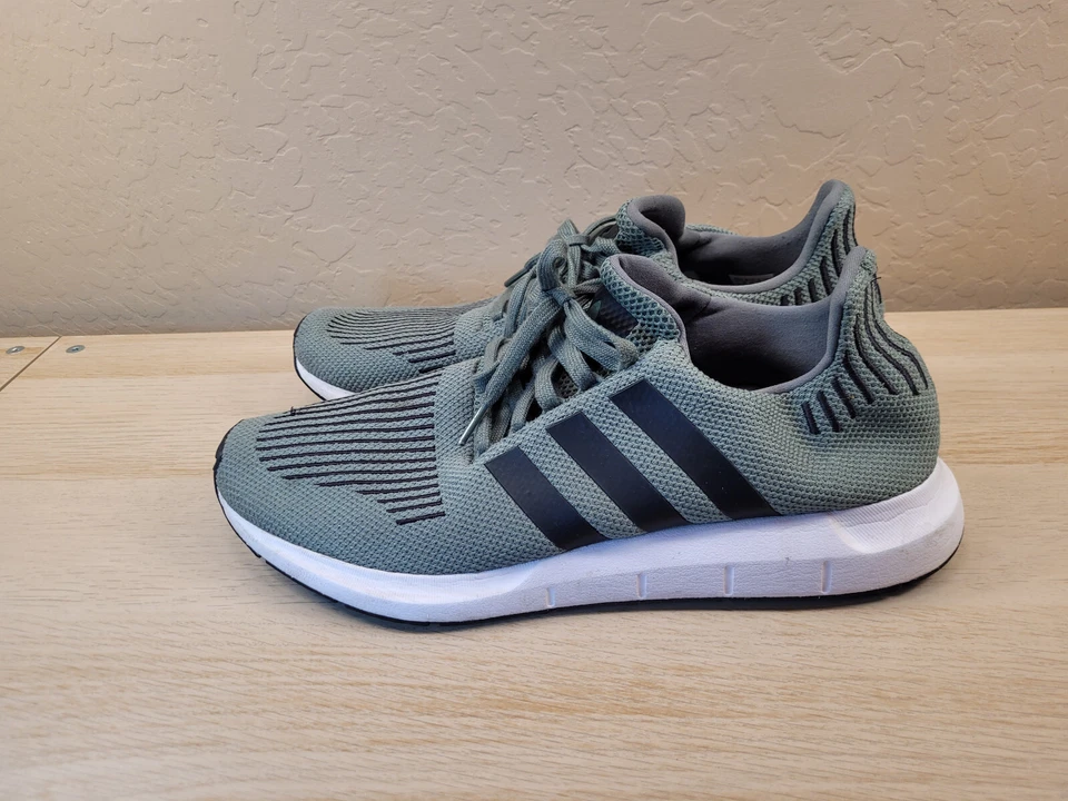 Adidas Mens Swift Run CG4115 Army Green Running Shoes Sneakers Size 13 US - Image 2 of 4