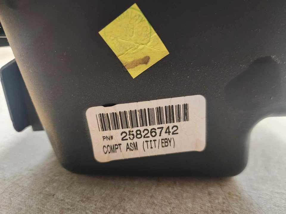 2007 2008 CHEVROLET SILVERADO 1500 перчаточный ящик ID-25826742 Dk титана 88I - Изображение 4 из 4