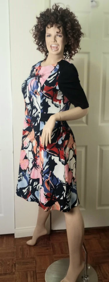 VESTIDO RICKIE FREEMAN TERI JON PLISADO MULTICOLOR TALLA GRANDE/14 Foto 2 de 4