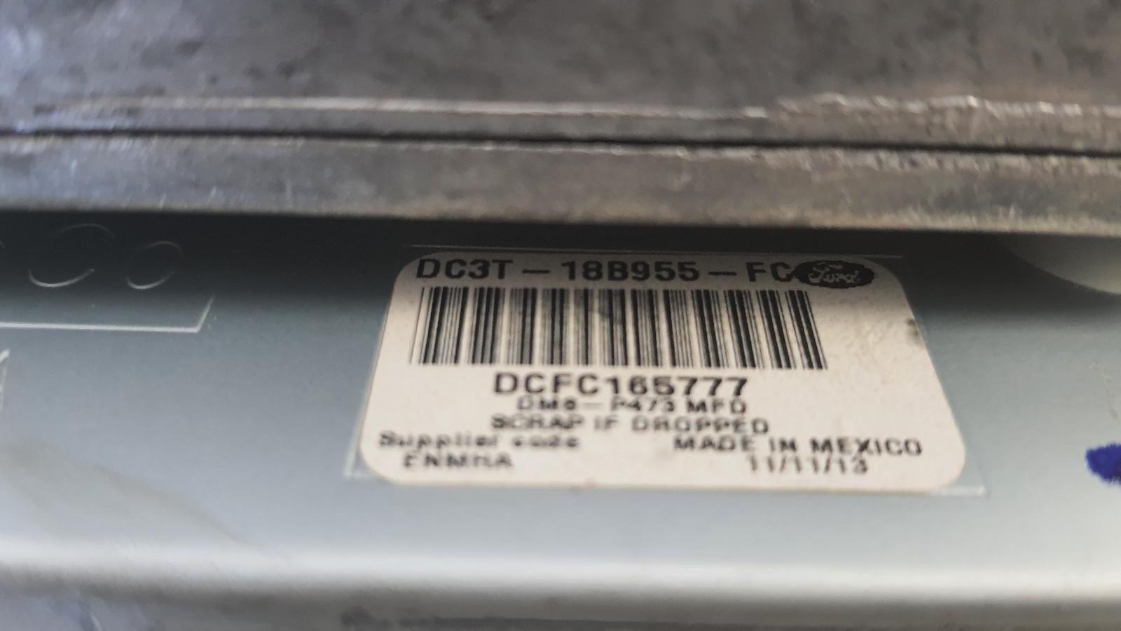 2013-2015 F250/F350 FRONT DASH SCREEN; PART #DC3T-18B955-FC; 8'' TOUCH