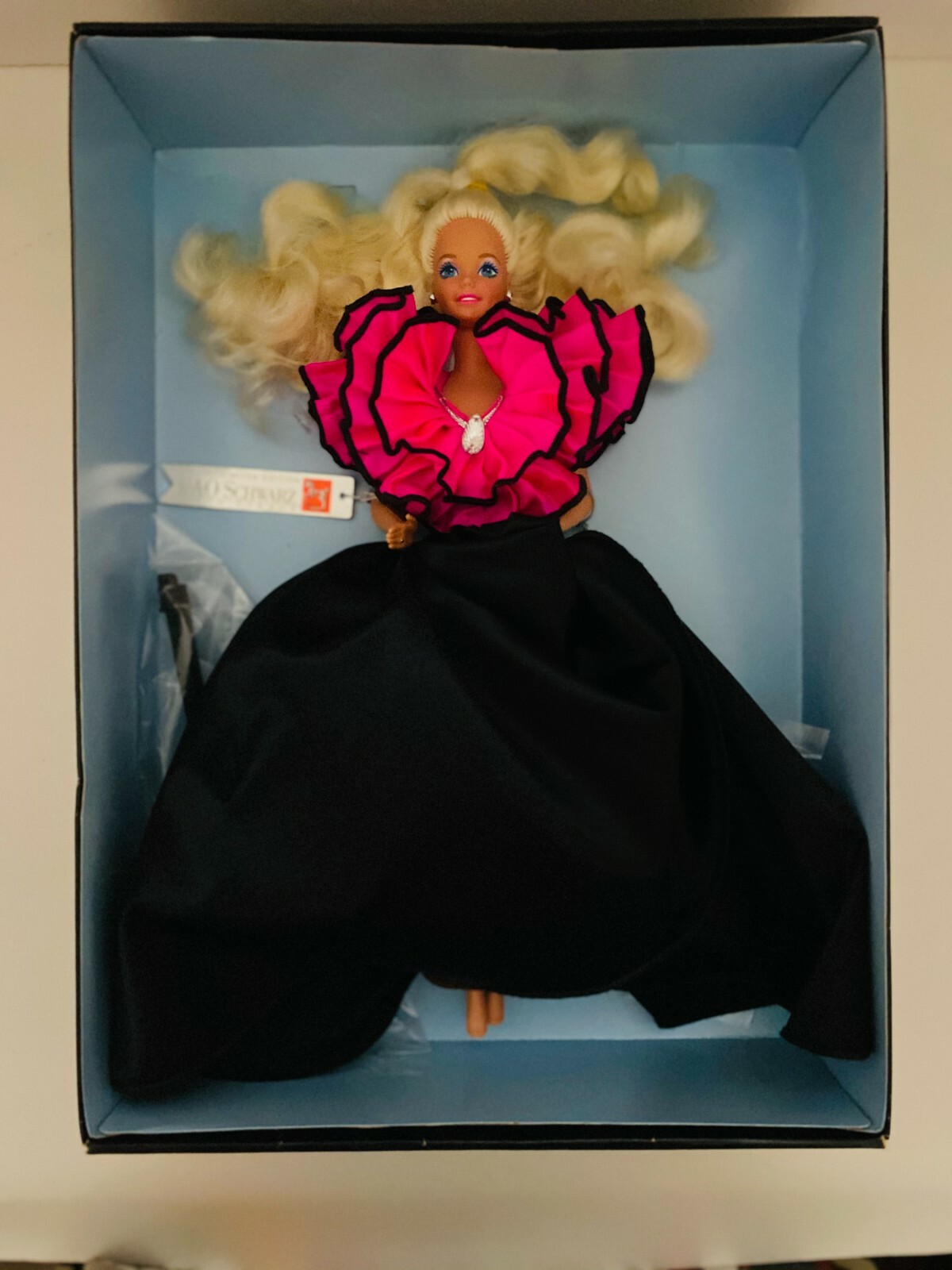 F- A-O Schwarz Barbie "Night Sensation" Special Limited Edition #2921