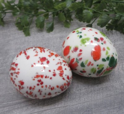 Set Of 2 Ceramic Easter Eggs Hand Painted Spotted Dots Red White Green Easter