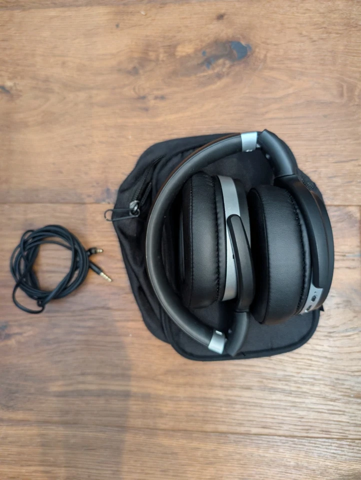 Sennheiser HD 4.50BTNC Over-Ear Wireless Headphones Active Noise Cancelation, photo 2 of 5